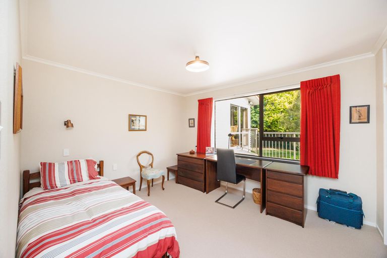 Photo of property in 10 Epsom Road, Hokowhitu, Palmerston North, 4410