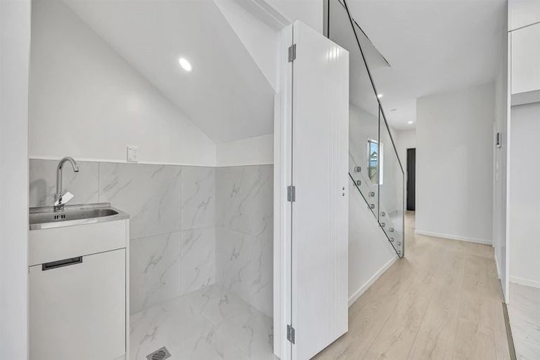 Photo of property in 1 Faithful Drive, Karaka, Papakura, 2113