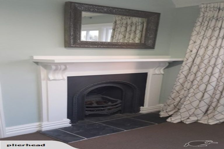 Photo of property in 24 Hauraki Road, Hauraki, Auckland, 0622