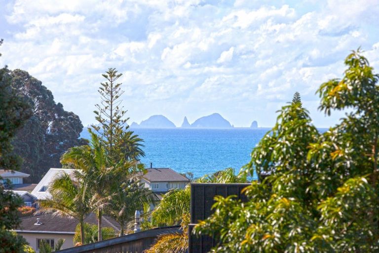 Photo of property in 104 Titiro Place, Onemana, Whangamata, 3691