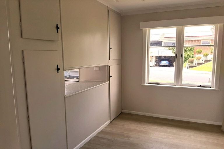 Photo of property in 10 Oakdale Road, Mount Roskill, Auckland, 1041