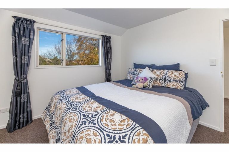 Photo of property in 3/50 Division Street, Riccarton, Christchurch, 8041