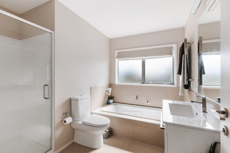 Photo of property in 87 Awatira Drive, Papamoa Beach, Papamoa, 3118