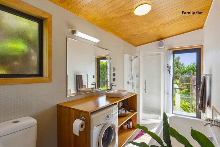 Photo of property in 10 Tui Crescent, Waikanae, 5036