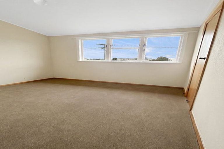 Photo of property in 26-32 Devon Crescent, Bulls, 4818