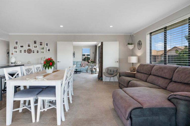Photo of property in 1 Matariki View, Welcome Bay, Tauranga, 3112