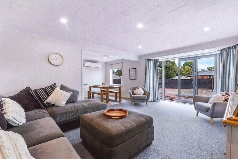 Photo of property in 35 Wilton Crescent, Bishopdale, Christchurch, 8053