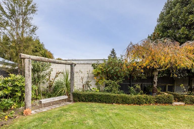 Photo of property in 23 Guthrie Road, Havelock North, 4130