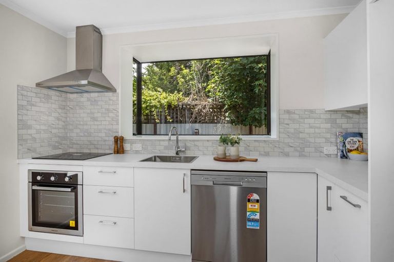 Photo of property in 94 Chelsea Street, Linwood, Christchurch, 8062