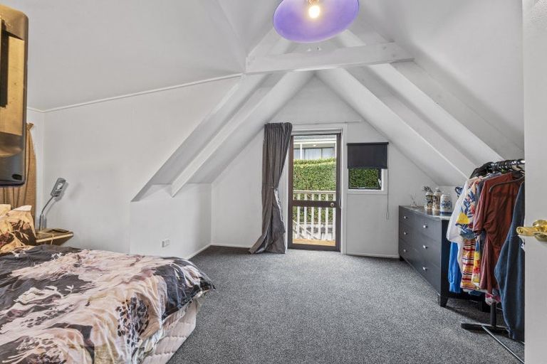 Photo of property in 92 Heta Road, Highlands Park, New Plymouth, 4312