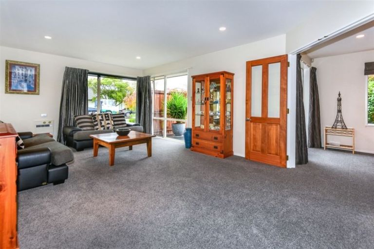 Photo of property in 30 Rempstone Drive, Halswell, Christchurch, 8025