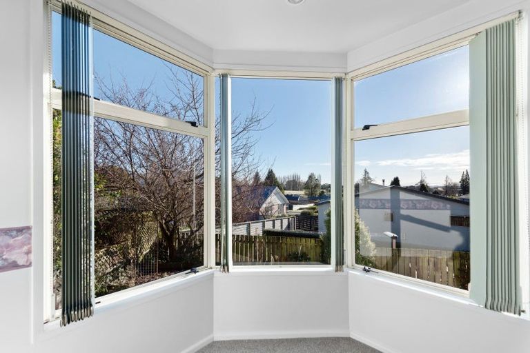 Photo of property in 43 Aotea Crescent, Gore, 9710