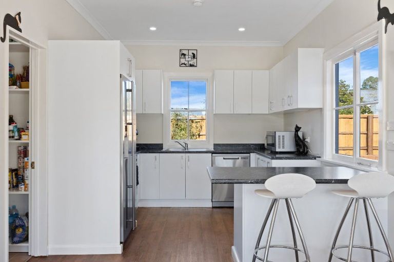 Photo of property in 52 Church Street, Oxford, 7430