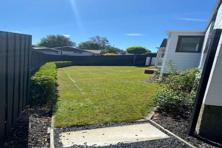 Photo of property in 1/25 Kingham Place, Avonhead, Christchurch, 8042