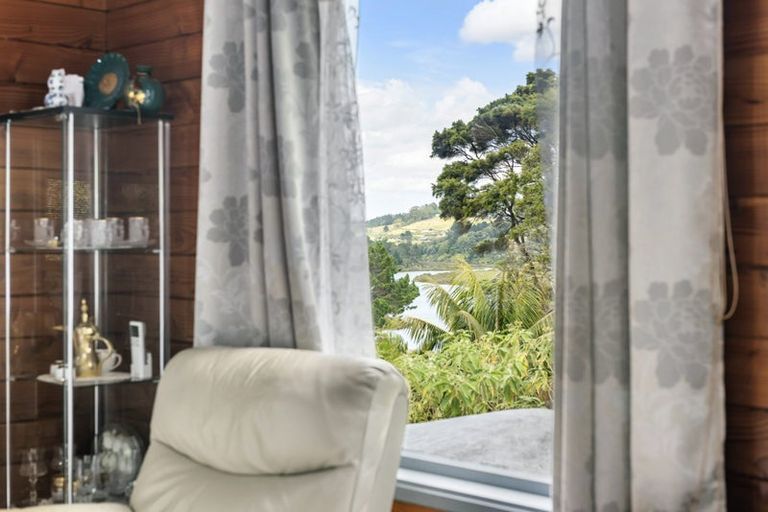 Photo of property in 9 Poplar Road, Stanmore Bay, Whangaparaoa, 0932