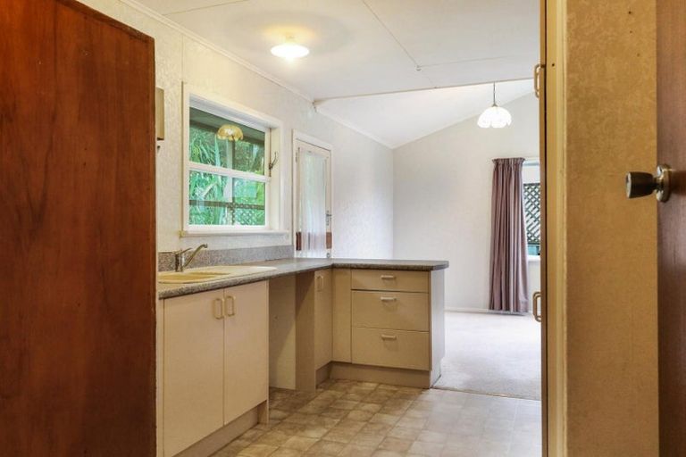 Photo of property in 231 Dowse Drive, Maungaraki, Lower Hutt, 5010