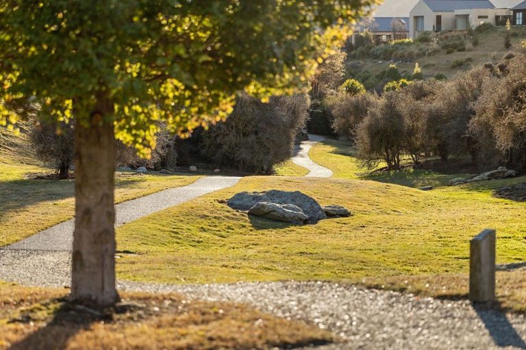 Photo of property in 27 Glenfiddich Road, Jacks Point, Queenstown, 9371