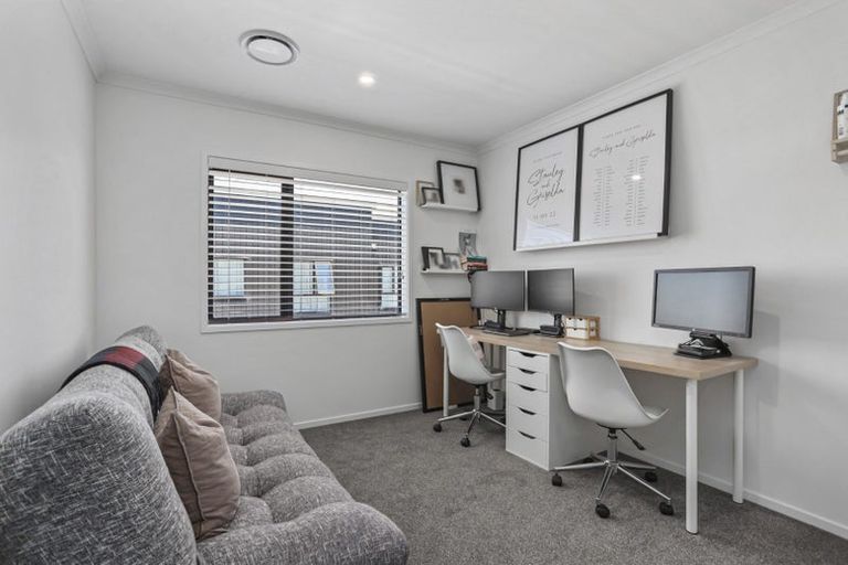 Photo of property in 37 David Carnegie Road, Hobsonville, Auckland, 0616