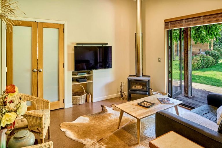 Photo of property in 96 Arcus Road, Te Horo, Otaki, 5582