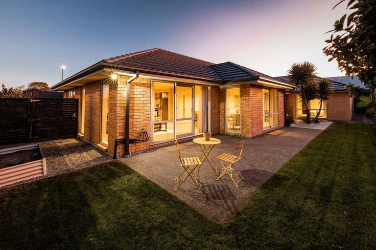 Photo of property in 2 Te Aika Street, Marshland, Christchurch, 8083