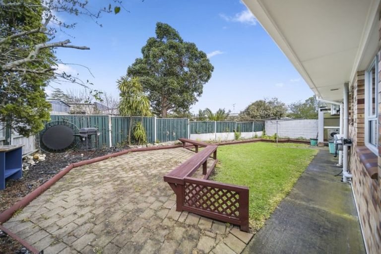 Photo of property in 2/1 Susanne Place, Pakuranga, Auckland, 2010