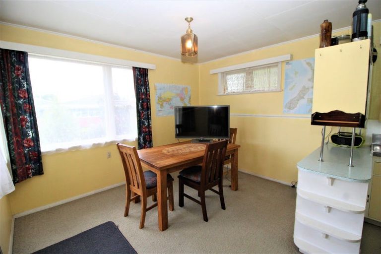 Photo of property in 7 Fox Street, Woodville, 4920