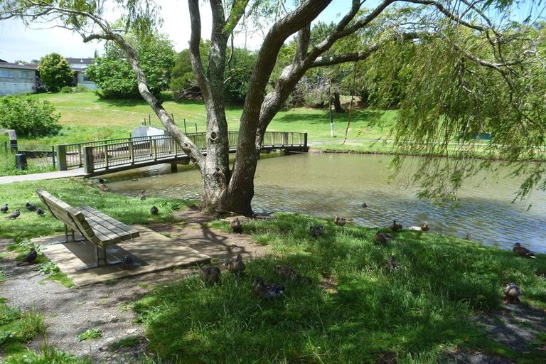 Photo of property in 1/41 Glencoe Road, Browns Bay, Auckland, 0630