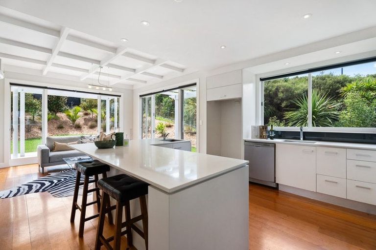 Photo of property in 21 Chester Avenue, Greenhithe, Auckland, 0632