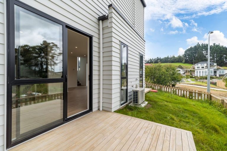 Photo of property in 11b Endurance Rise, Orewa, 0931