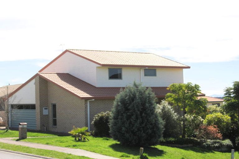 Photo of property in 10 Village Park Drive, Welcome Bay, Tauranga, 3112