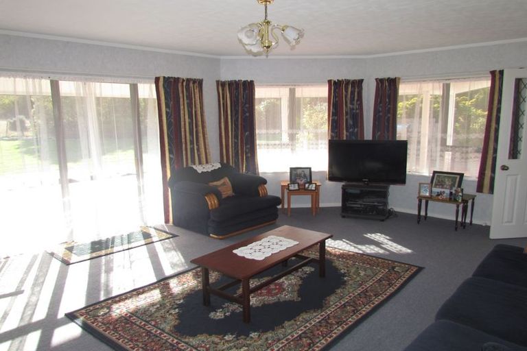 Photo of property in 133 Tararua Drive, Upper Plain, Masterton, 5888