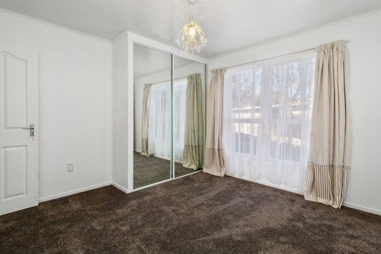 Photo of property in 112 Jamaica Drive, Grenada North, Wellington, 5028