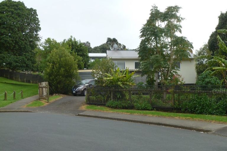 Photo of property in 21 Purata Place, Mangere Bridge, Auckland, 2022