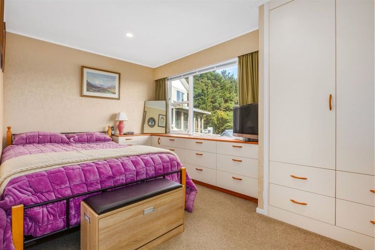 Photo of property in 64 Ernest Street, Ranui, Porirua, 5024