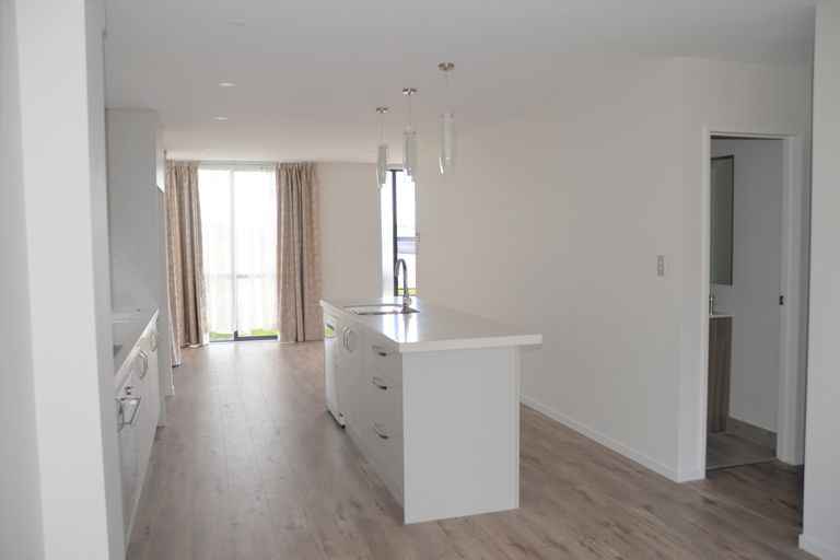 Photo of property in 12 Toia Lane, Silverdale, 0932