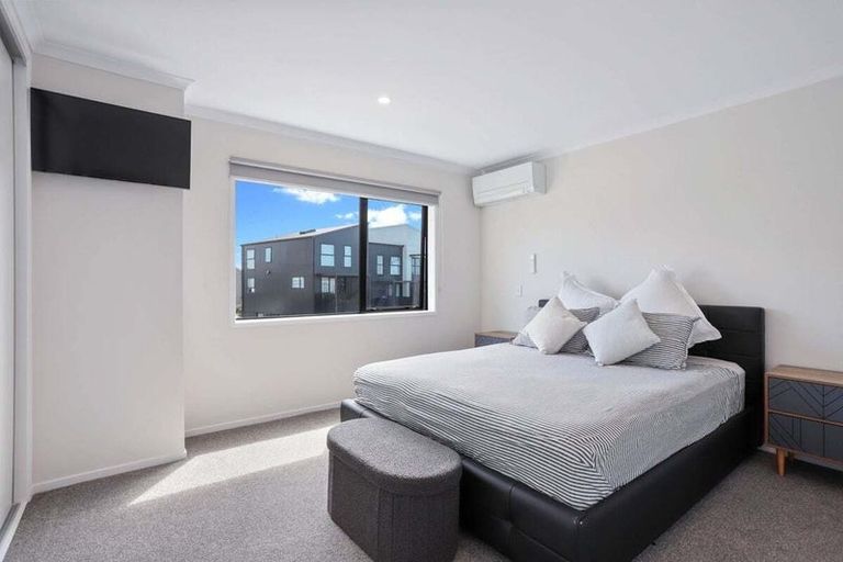 Photo of property in 54 Nugget Avenue, Hobsonville, Auckland, 0616