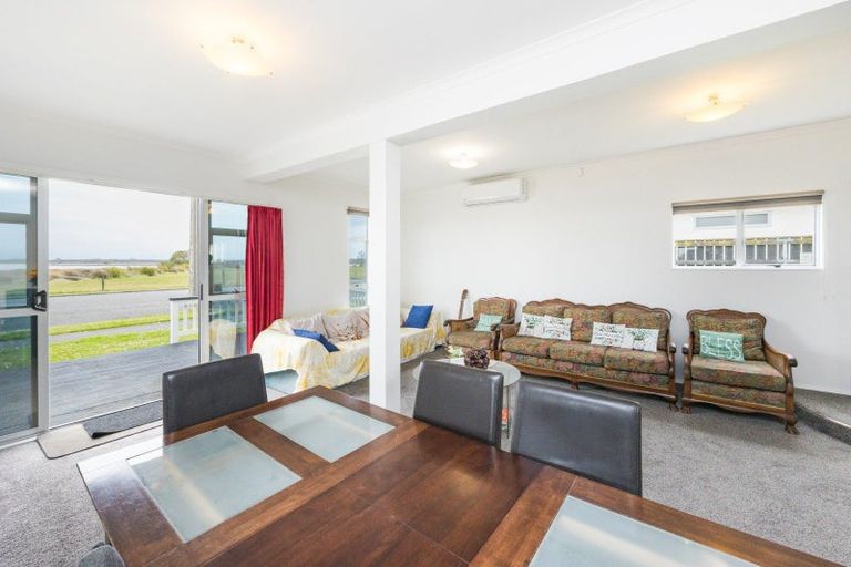 Photo of property in 67 Hartley Street, Foxton Beach, Foxton, 4815