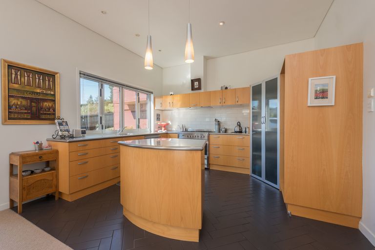 Photo of property in 8 Braeside, Kinmont Park, Mosgiel, 9024