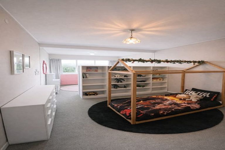 Photo of property in 13 Chester Street, Waverley, 4510