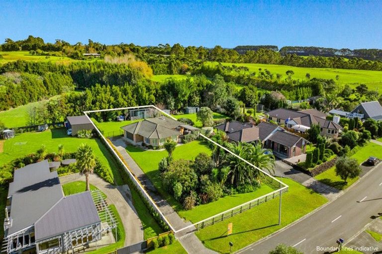 Photo of property in 7 Omana Avenue, Shelly Beach, Helensville, 0874