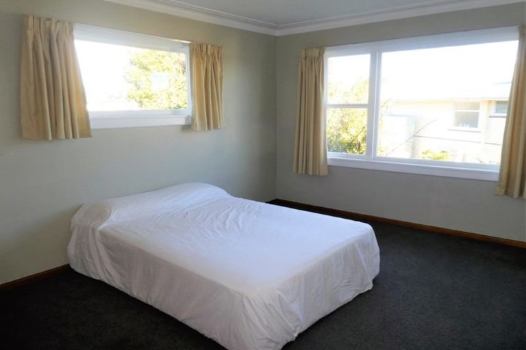 Photo of property in 23 Arrow Crescent, Holmes Hill, Oamaru, 9401
