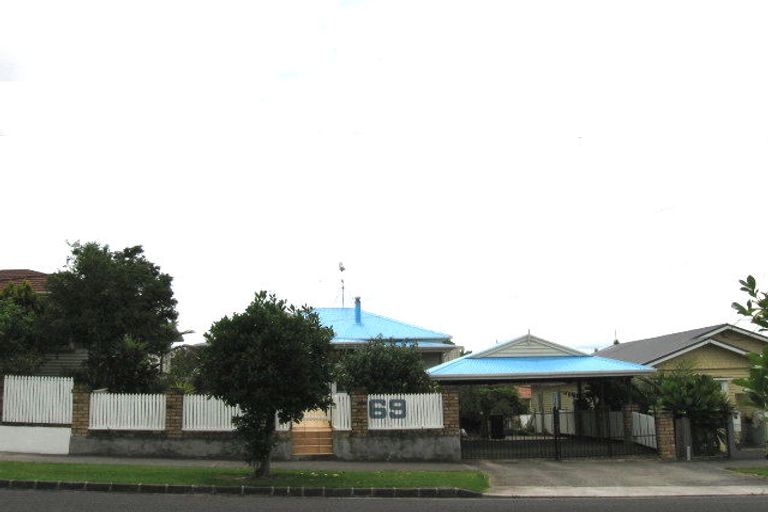 Photo of property in 69 Kiwi Road, Point Chevalier, Auckland, 1022