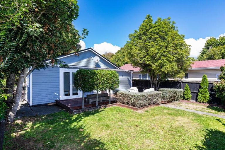 Photo of property in 2/49 Dominion Avenue, Spreydon, Christchurch, 8024