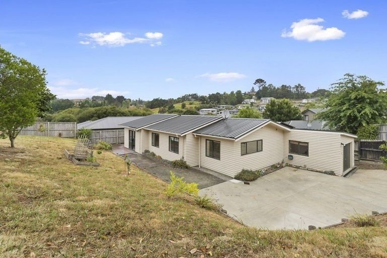 Photo of property in 10 Rata Avenue, Huntly, 3700