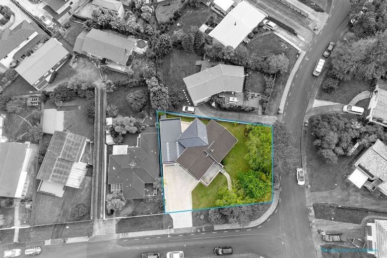 Photo of property in 1 Mchardy Place, Glenfield, Auckland, 0627