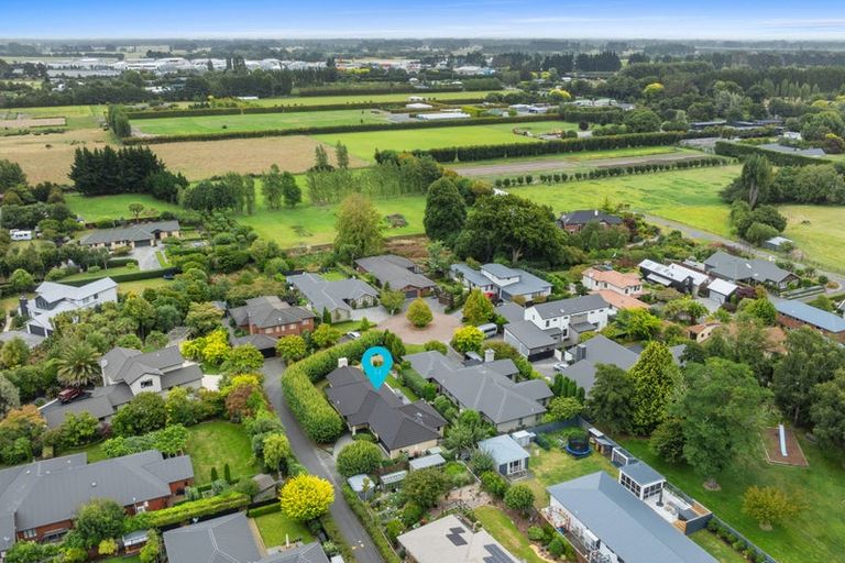 Photo of property in 8 Lime Tree Lane, Harewood, Christchurch, 8051