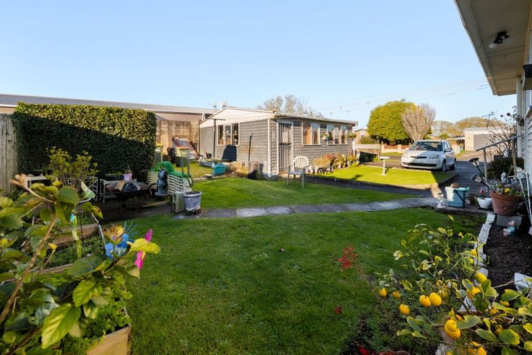 Photo of property in 1 Katherine Place, Melville, Hamilton, 3206