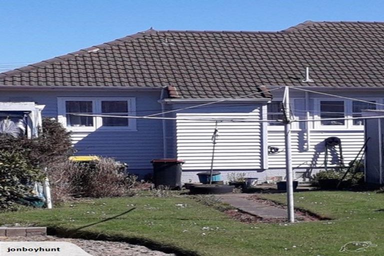 Photo of property in 35 Cumnor Terrace, Woolston, Christchurch, 8023