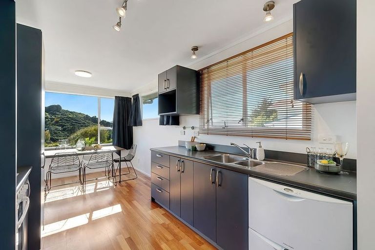 Photo of property in 14 Hicks Close, Whitby, Porirua, 5024