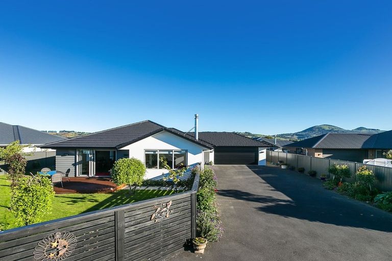 Photo of property in 33 Silver Springs Boulevard, Mosgiel, 9024